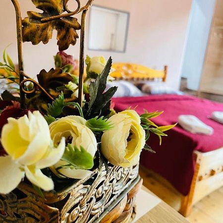 Travel Inn House Mestia • Მოგზაურის Სახლი エクステリア 写真