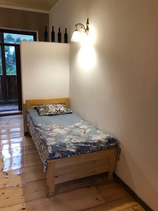Travel Inn House Mestia • Მოგზაურის Სახლი エクステリア 写真