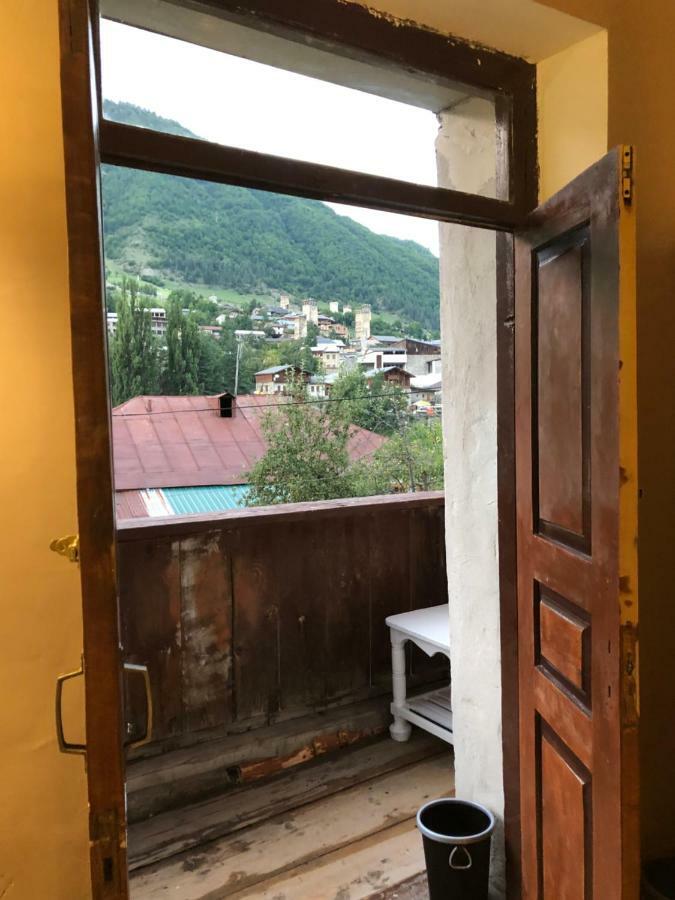 Travel Inn House Mestia • Მოგზაურის Სახლი エクステリア 写真