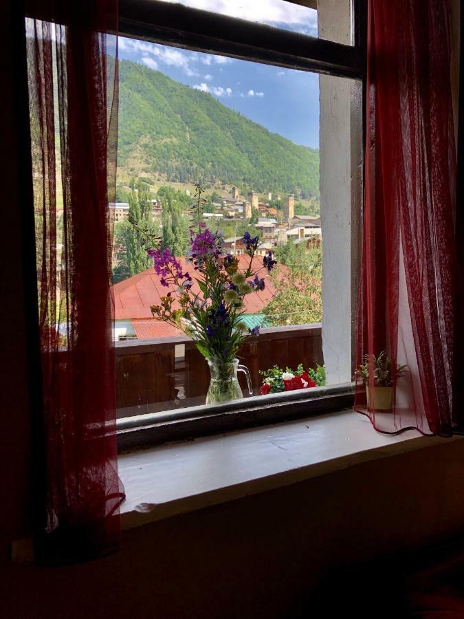 Travel Inn House Mestia • Მოგზაურის Სახლი エクステリア 写真